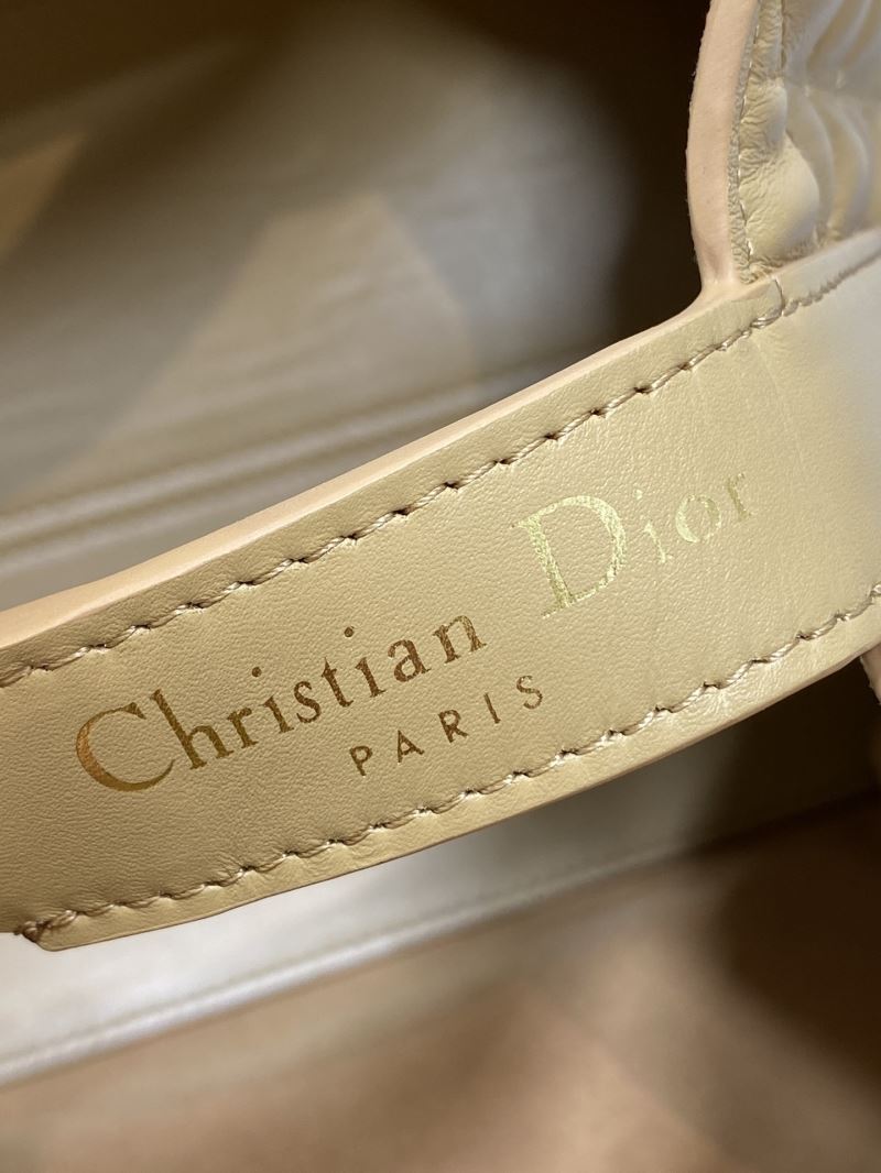 chr1st1an D10r shopping bags